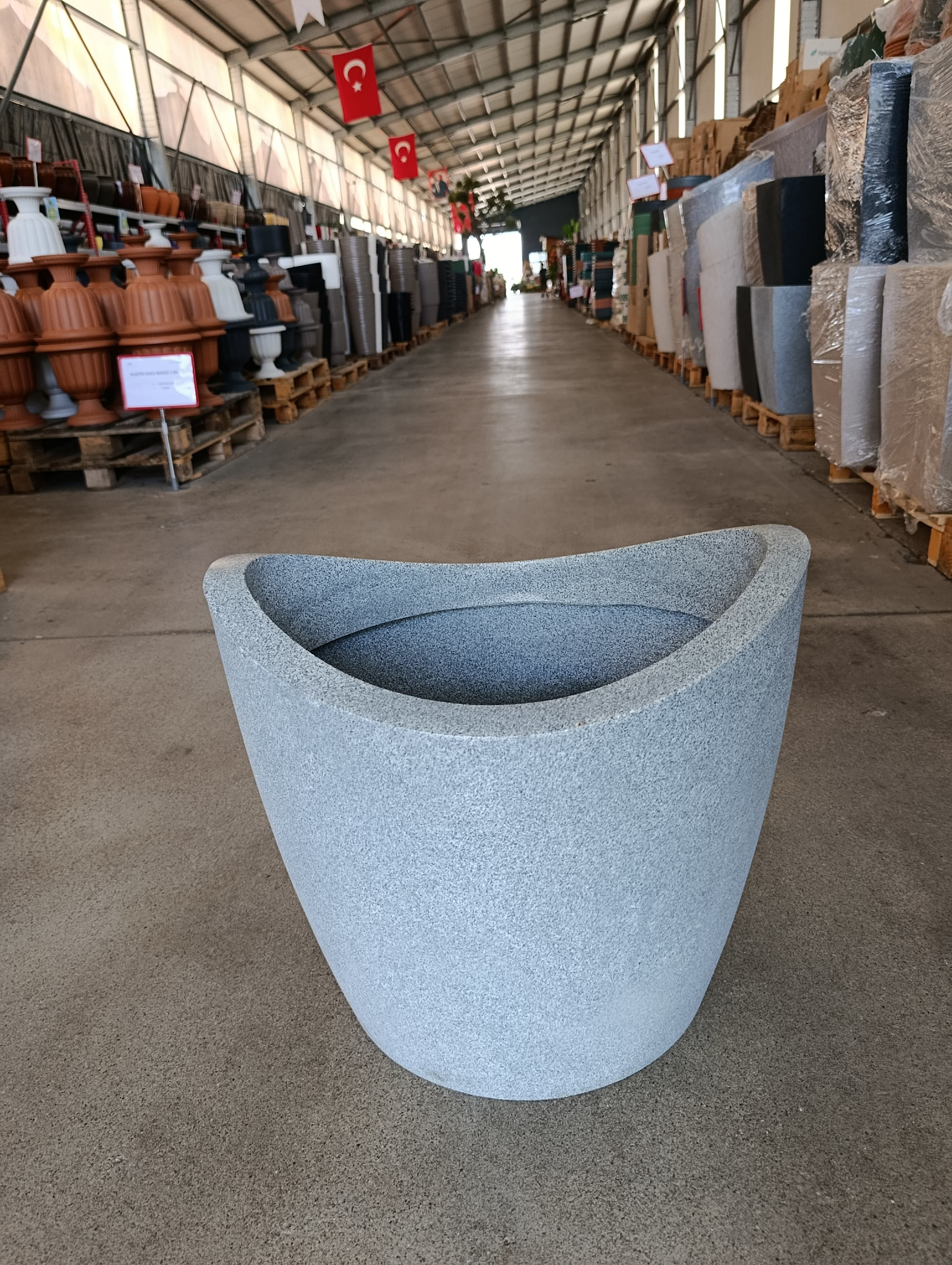 60 litre Fiberglas Gondol Dekoratif Saksısı
