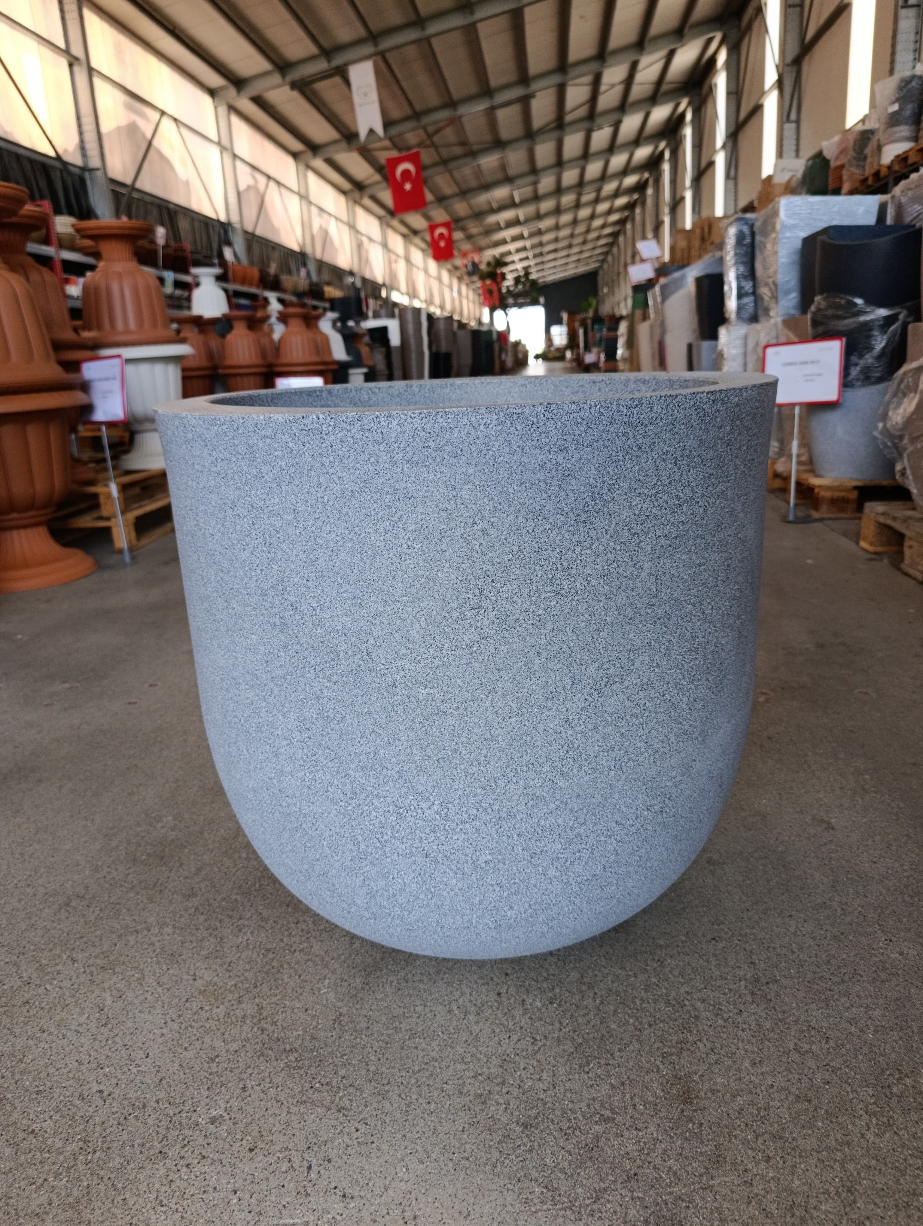 200 Litre Fiberglas Çeşme Saksısı