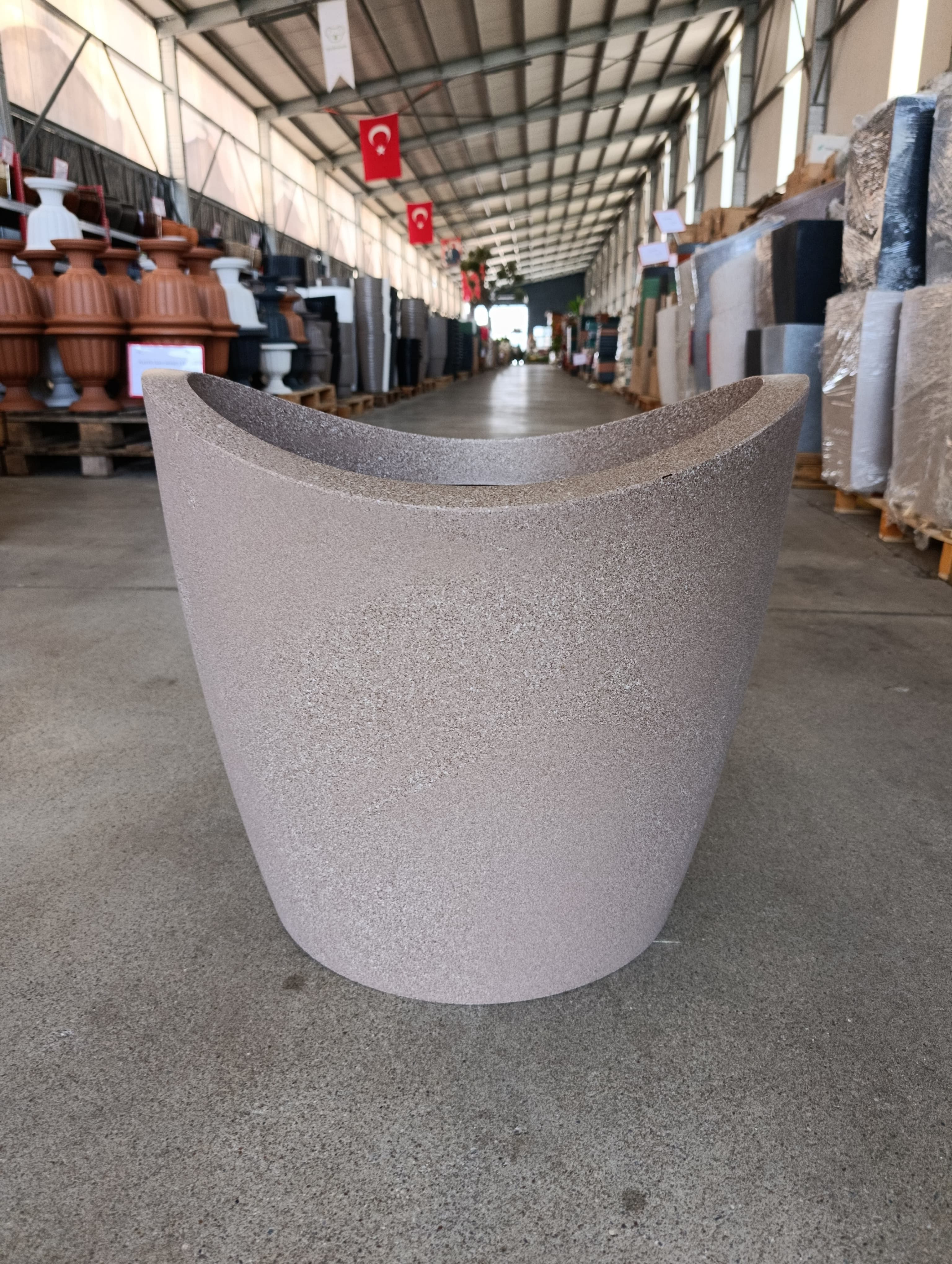 60 Litre Fiberglas Dekoratif Gondol Saksı