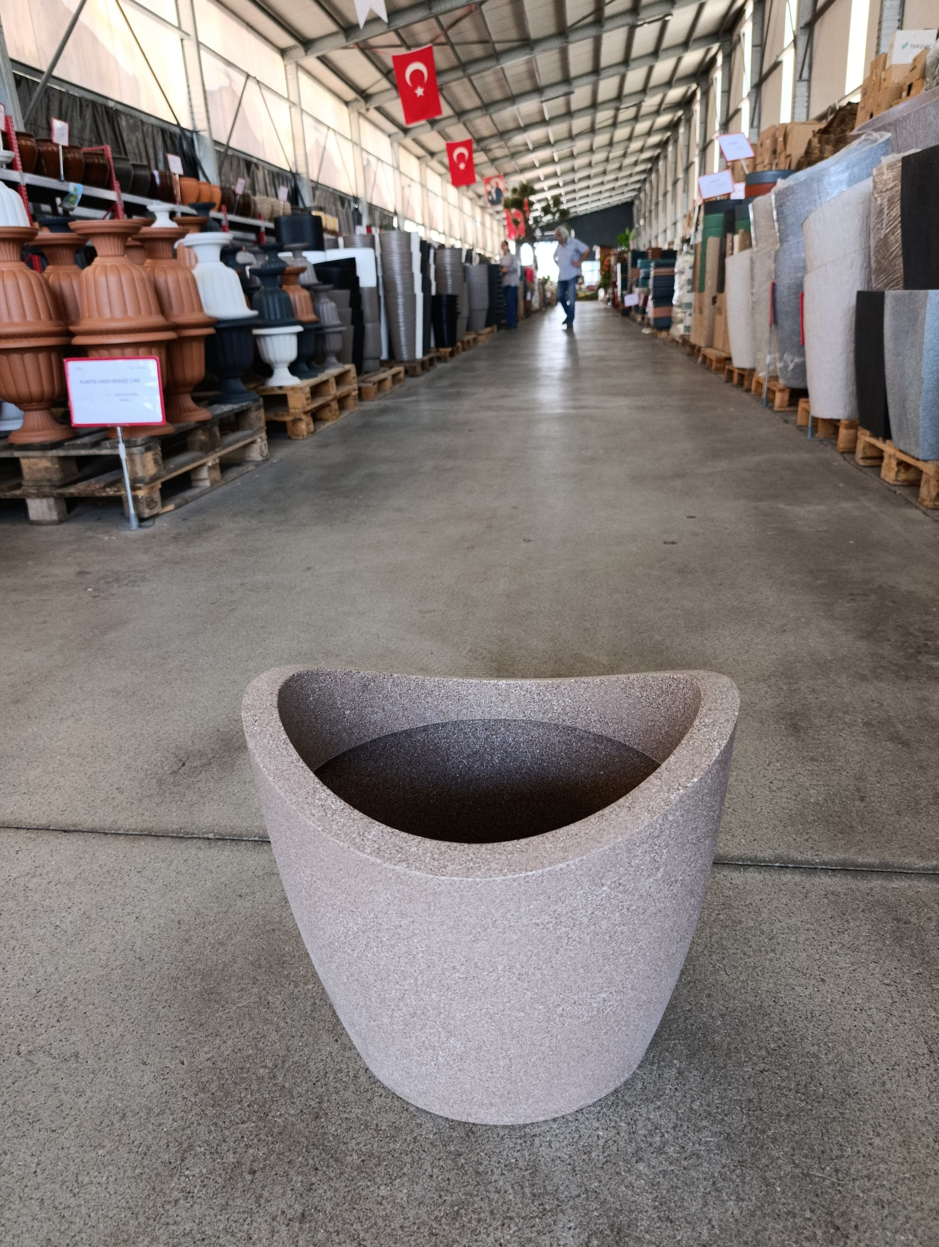 28 Litre Fiberglas Dekoratif Gondol Saksı