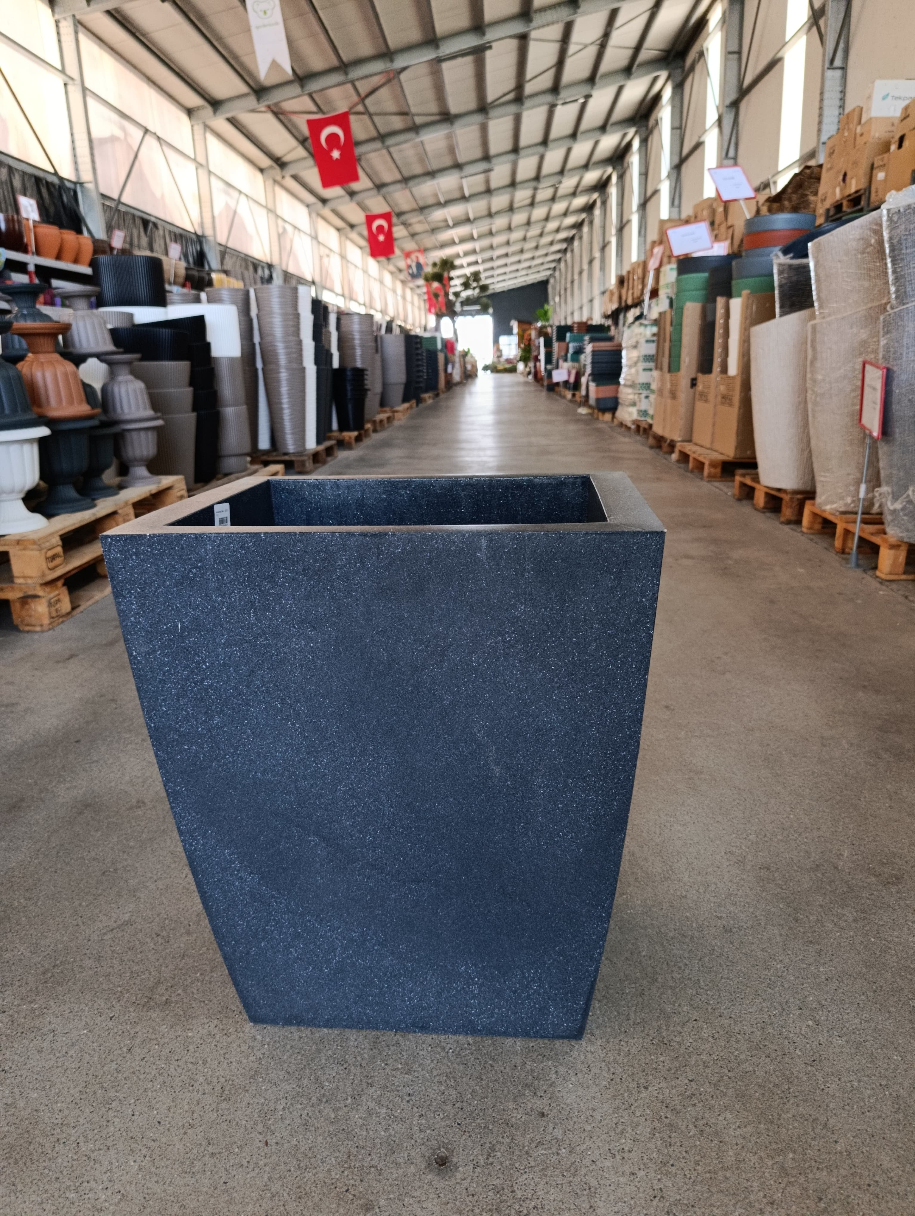100 Litre Fiberglas Dekoratif Dikdörtgen Saksı
